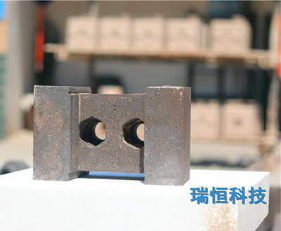 ��ɰ�C�N�^